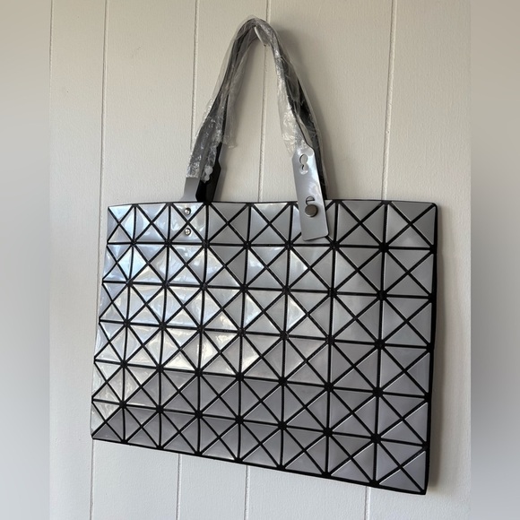 Geometric Silver Tote Bag - Picture 2 of 8